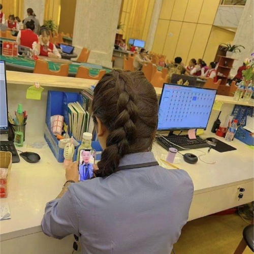 沐鸣2游戏冠军奖杯